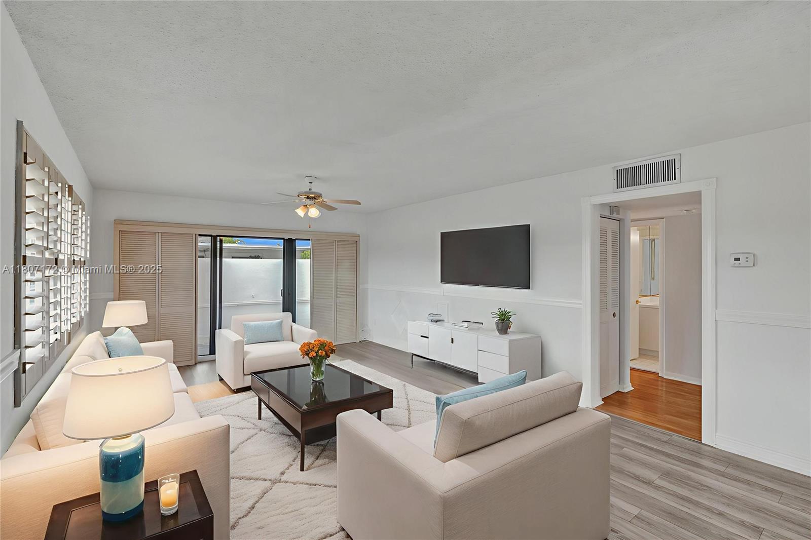 Courtyards Of The Grove C