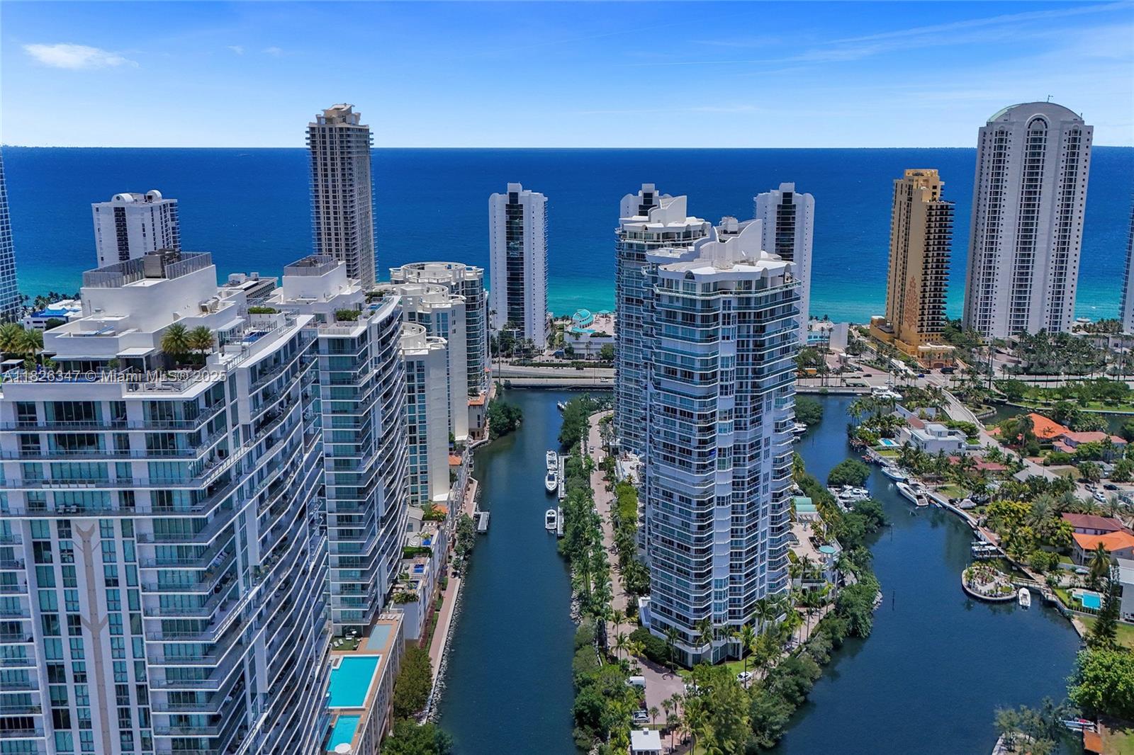 Parque Towers Condo
