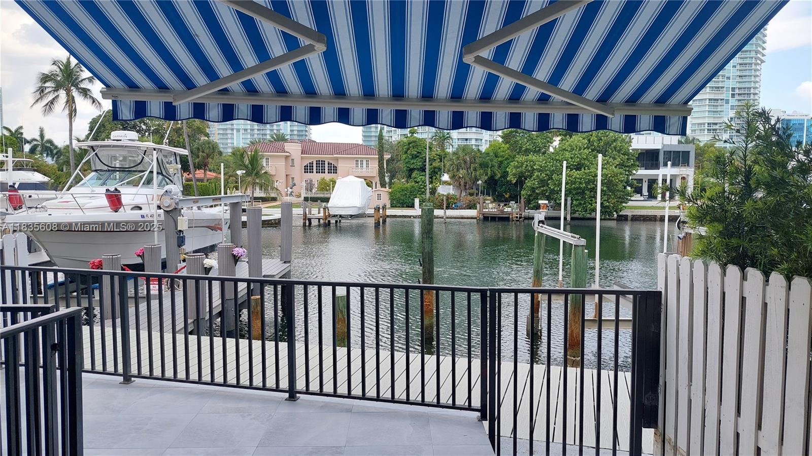 Poinciana Is Yt & Rcq Clu