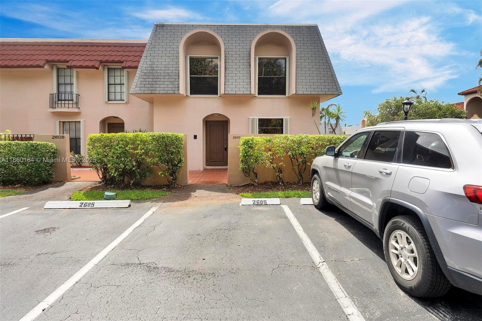 Nova North Condominium 4