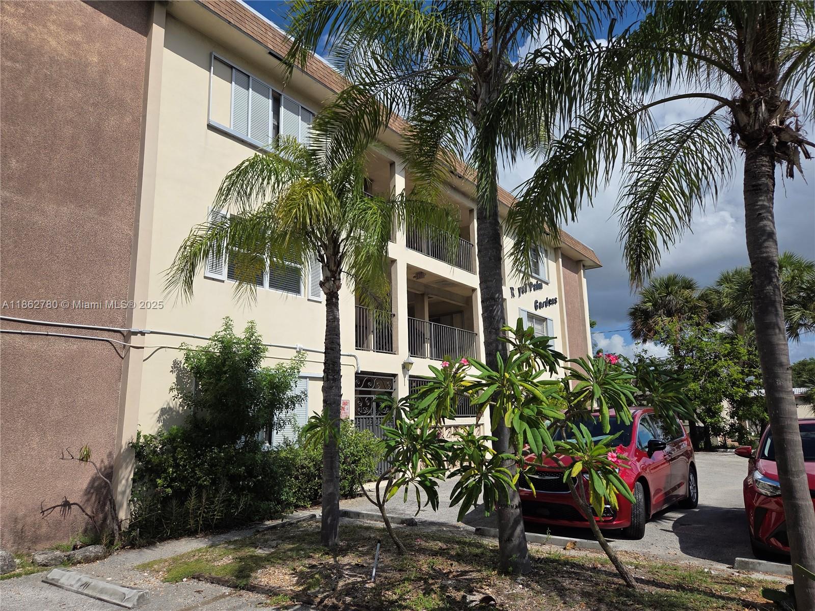 Royal Palm Gardens Condo
