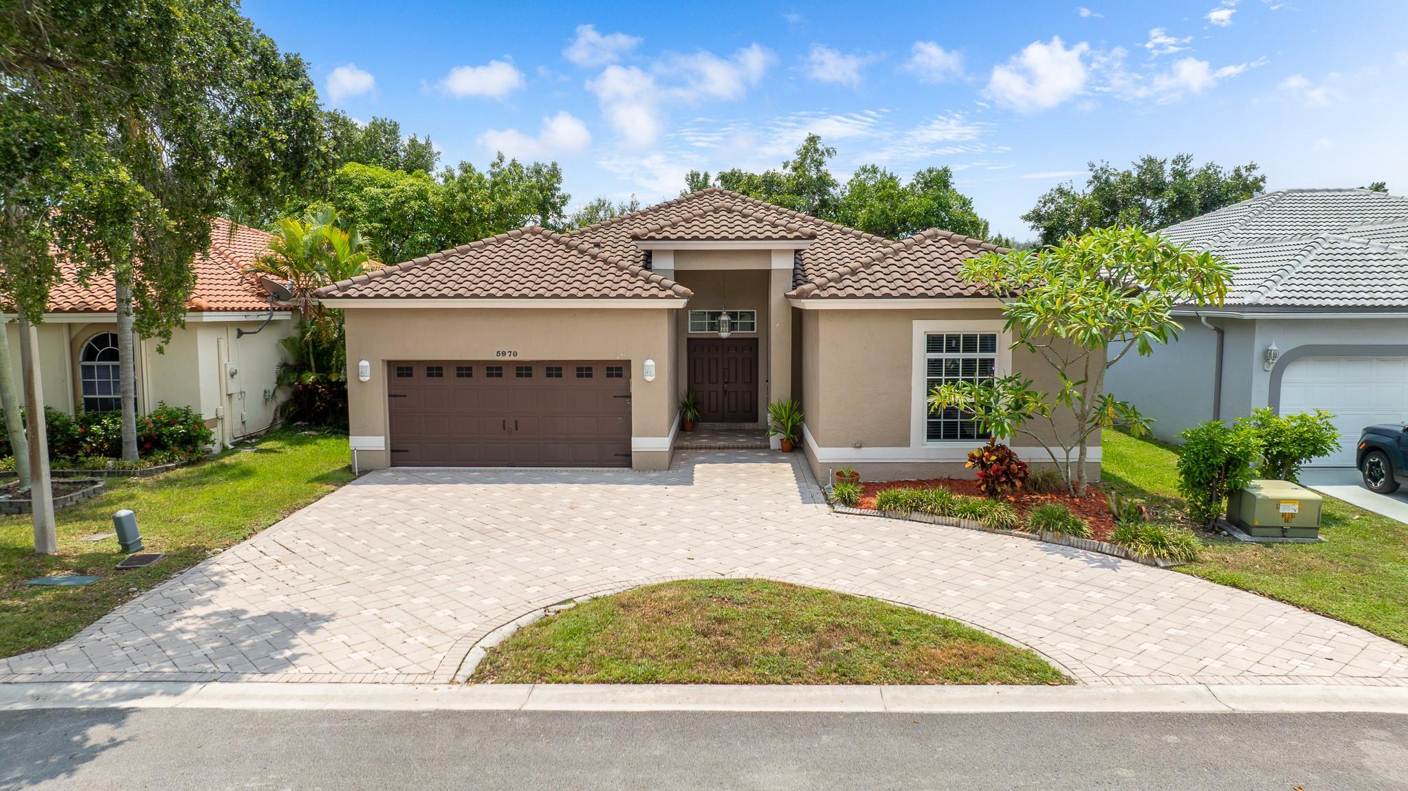 Parkwood IX 153-28 B