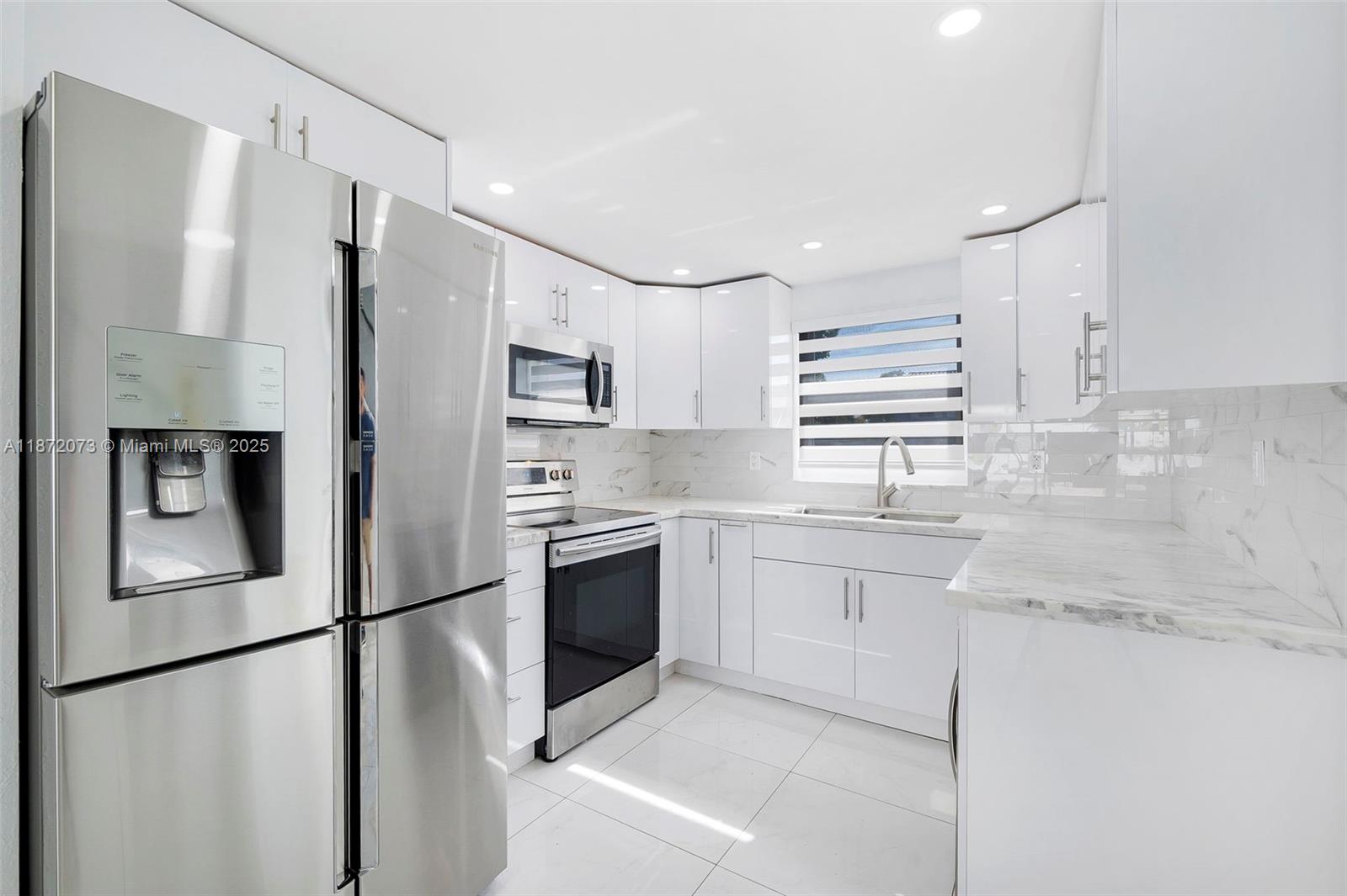 Gratigny Red Townhouses