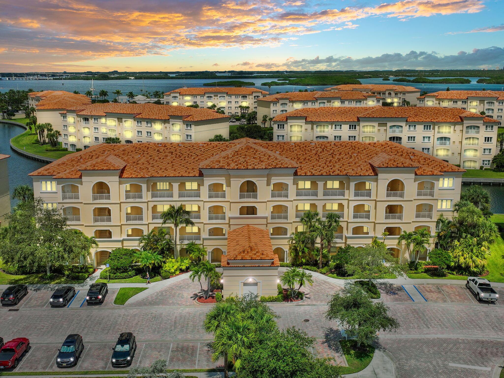 Harbour Isle At Hutchinso