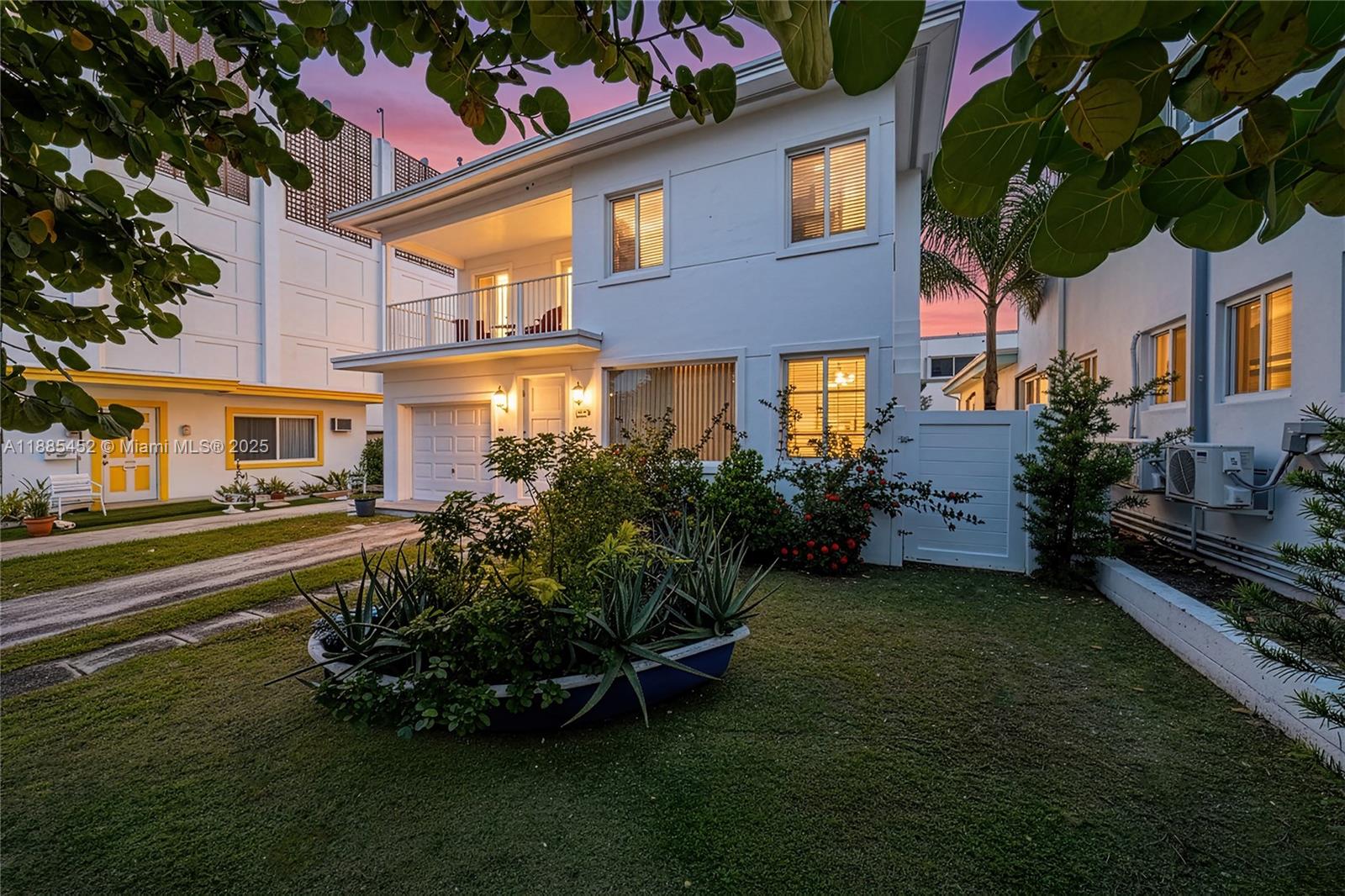 Hollywood Beach First Add