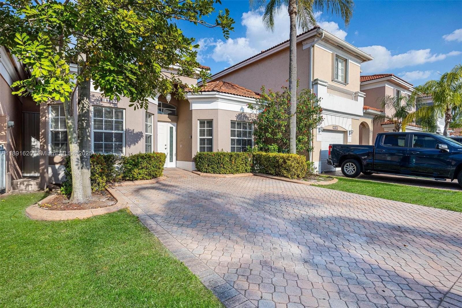 Forest Lakes Country Gard