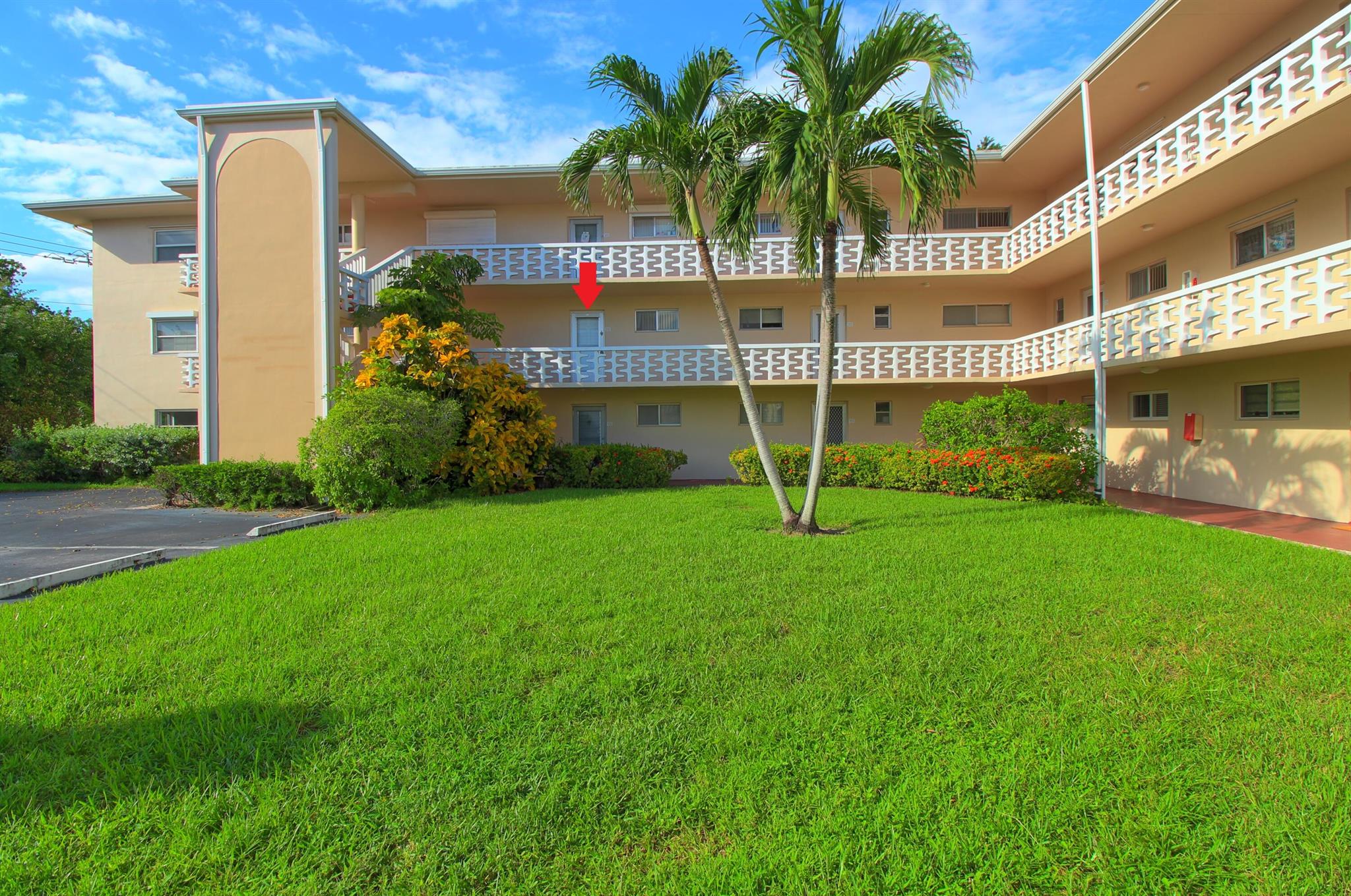 Lake Clarke Gardens Condo