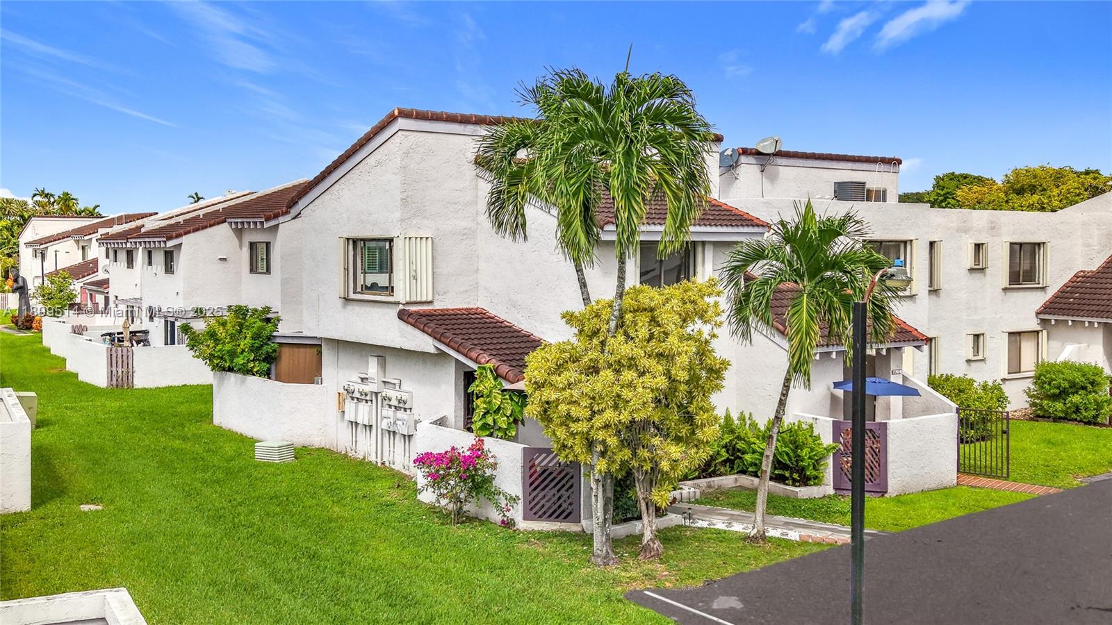 La Arboleda Condo Ph II