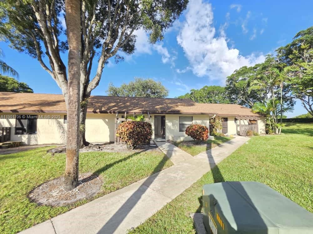 Tradewinds At Dos Lagos C