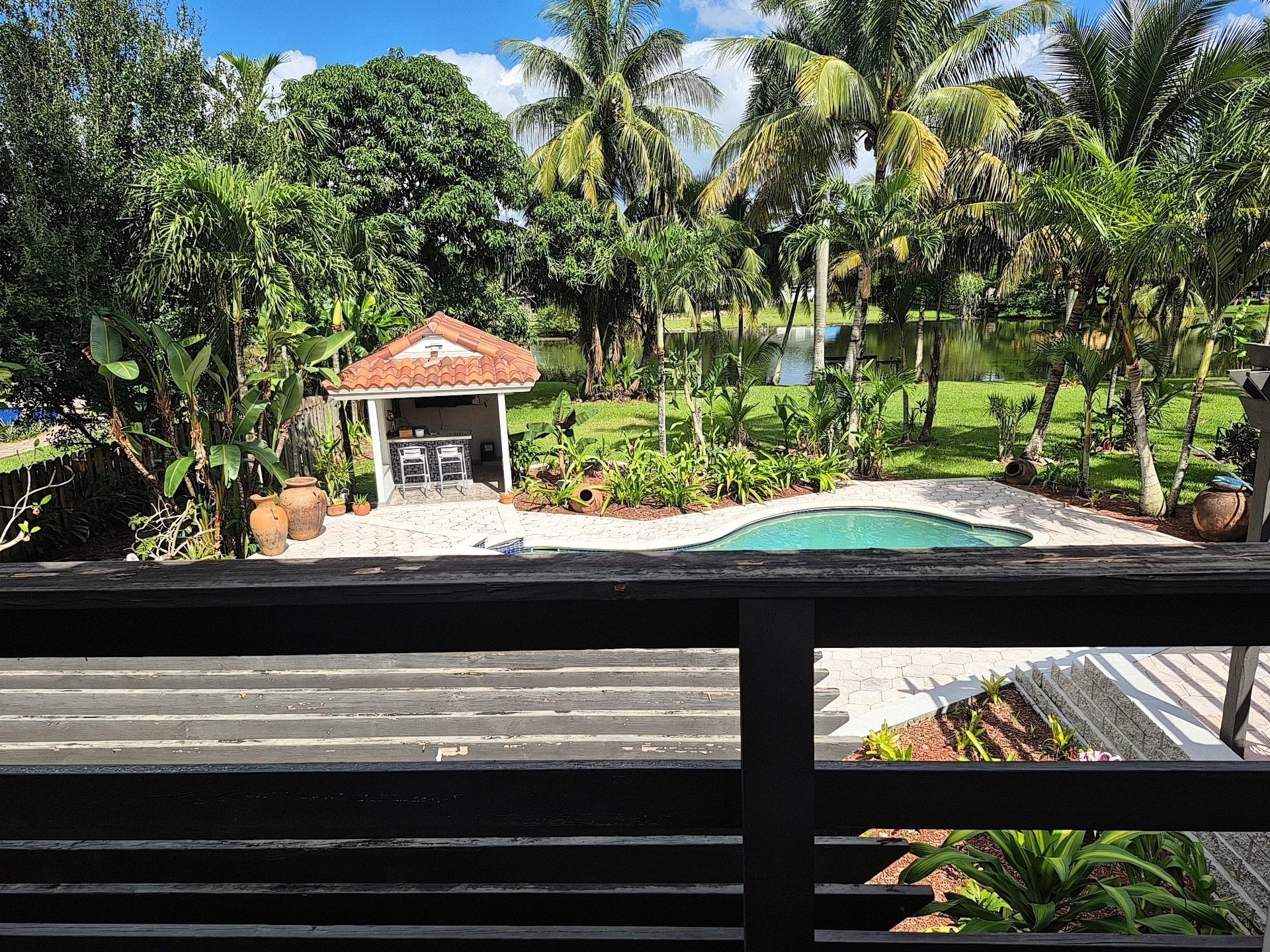 Davie Farmettes 72-10 B