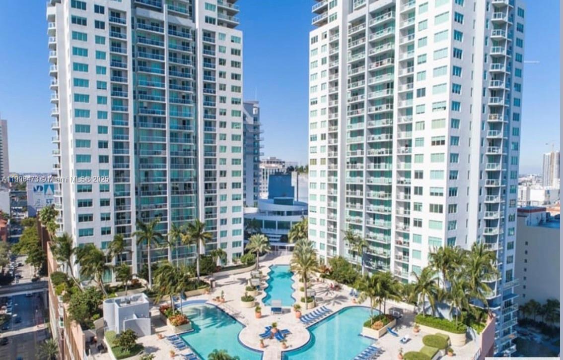 Vizcayne South Condo